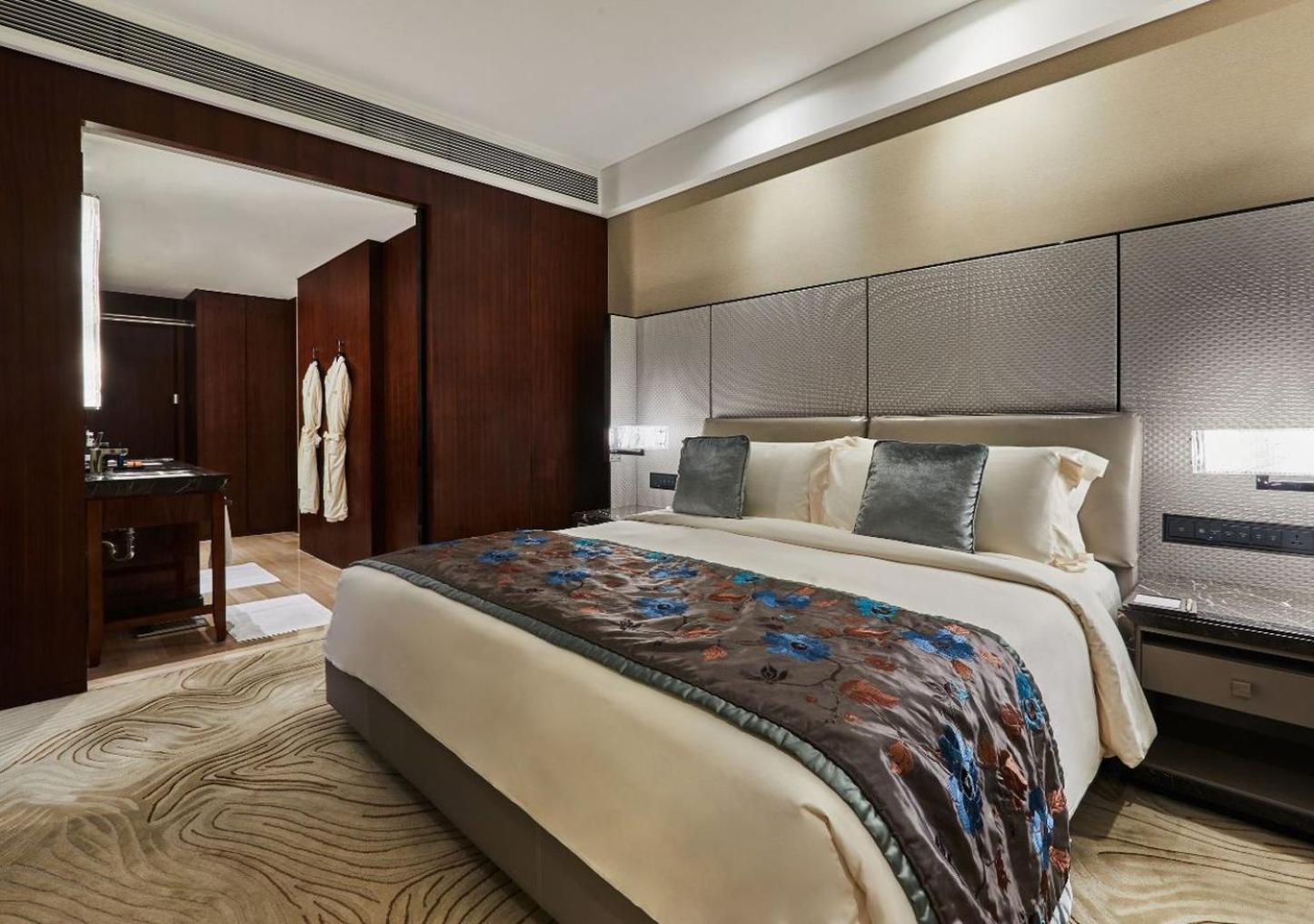 Mandarin Oriental Pudong, Шанхай Екстериор снимка