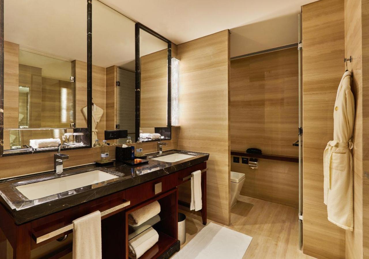 Mandarin Oriental Pudong, Шанхай Екстериор снимка